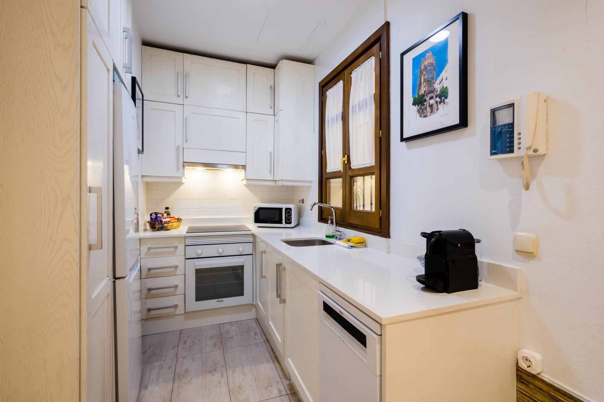 Beautiful And Cozy- 1Bd 1Bth- Arenal Center Apartman Sevilla Kültér fotó